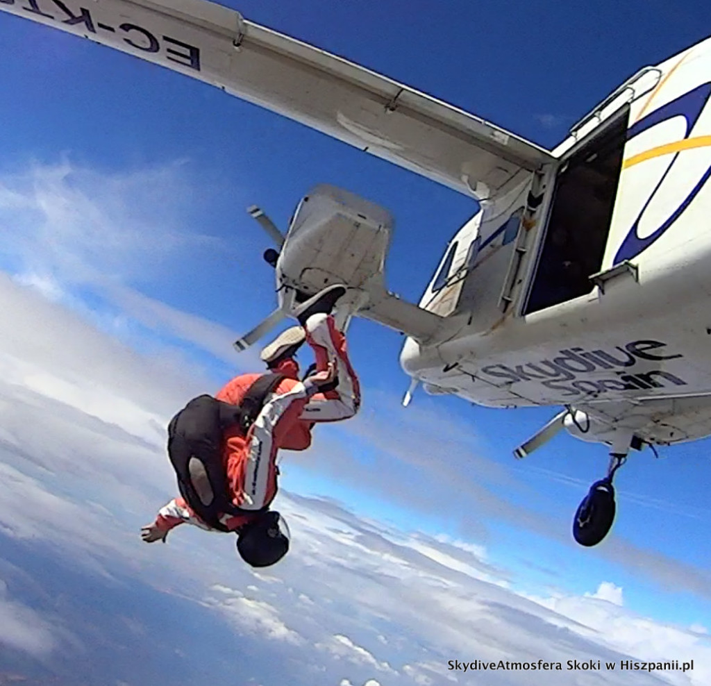 skydive training.52-001